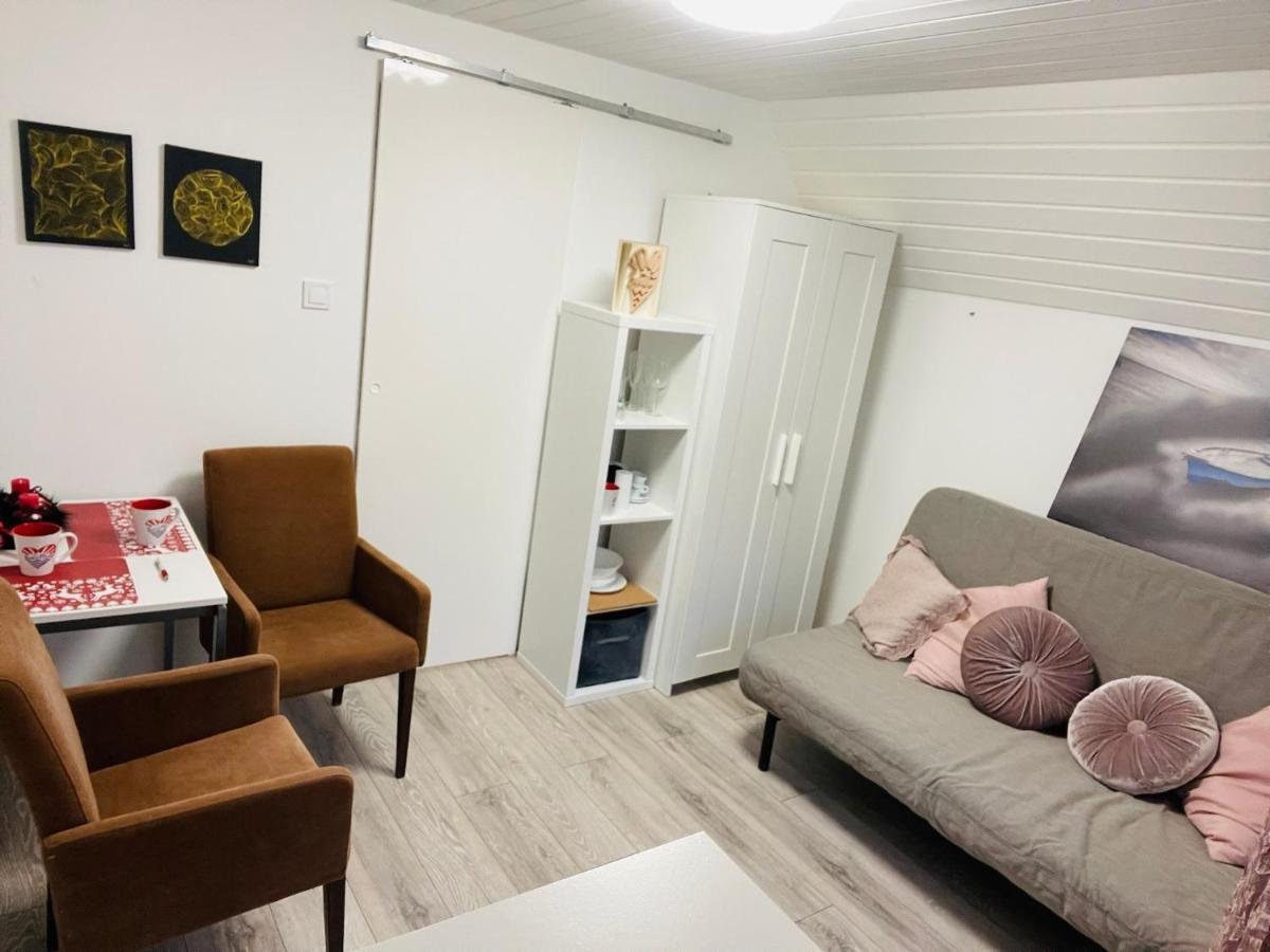 Balcsitthon Apartmanok Siofok Room photo